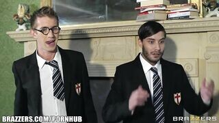 Tarra White a kívánatos sulis lotyó