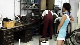 Mónika a Kisebbségi csajszika