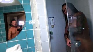 Kitetovált amatőr barinő házi szexvideója