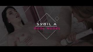 Sybil cunija megdöngetve
