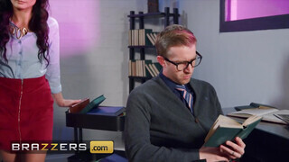 Brazzers - Valentina Bianco hatalmas bájdorongot kap