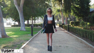 Tushy - Chloe Temple segge meghágva