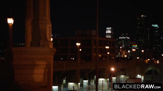 BlackedRaw - Dana DeArmond két barna faszt kap