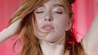 WOWGIRLS - Jia Lissa szívdöglesztő maszturbációja