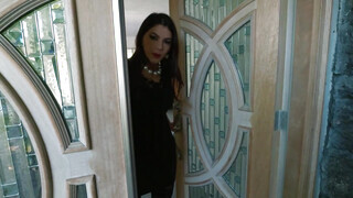 Its POV - Valentina Nappi a szőrös nunis zsenge