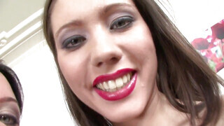 Legalporno - Alysa és Aspen análba kurelva
