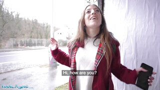Public Agent - Tinédzser nőci a pornó ügynőkkel baszik