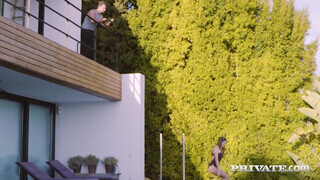 Private.com - Talia Mint a szomszéd pasassal kupakol