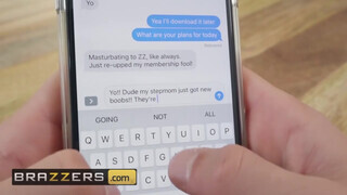 Brazzers - Alexis Fawx a óriási kannás nevelő anya