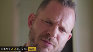 Brazzers - Honey Gold a szexi félvér gádzsi