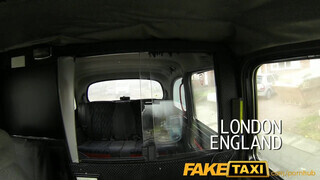 FakeTaxi - telt néger hajú gádzsi pénzért mindent bevállal