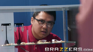Brazzers - Whitney Wright gigantikus ánusza megdöngetve