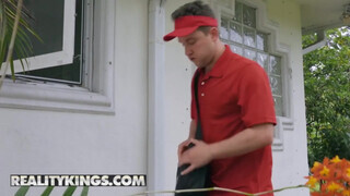 Reality Kings - kivarrott anyuci és egy zsenge dákó esete