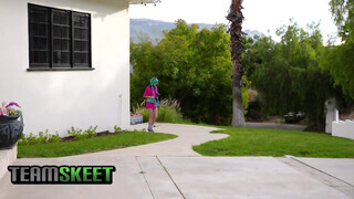 Jessie Saint a cosplayes zsenge bige - TeamSkeet