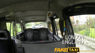 FakeTaxi - Carmel Cox az angol zsenge céda