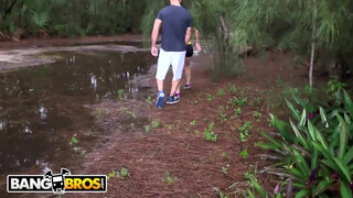 BANGBROS - Kendra Lust a bombázó csöcsös milf