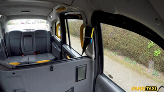 Fake Taxi - Ava Austen análba kurelva