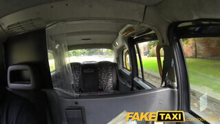 FakeTaxi - Bombázó lengyel gádzsi megkettyintve