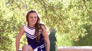 Jillian Janson a szexy kicsike sulis maca