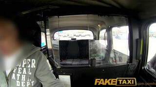 FakeTaxi - Kiki Minaj a csöcsös fekete csajszika