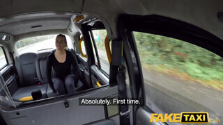 Fake Taxi - Nikky Dream termetes csöcsű szöszi