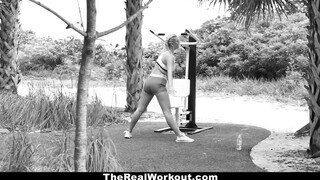TheRealWorkout - Fitnesz vlogger és a gigászi farok esete