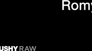 TUSHYRAW - Romy Indy a csinos latin amerikai