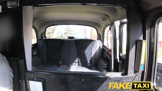 Fake Taxi  - ez a csajszi csak a kőkemény dárdát kedveli
