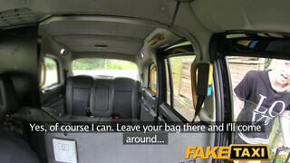 FakeTaxi - skót gádzsi a szabadban is kedveli