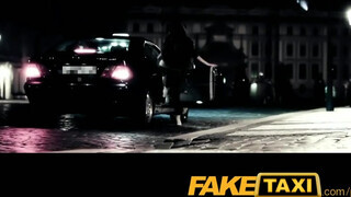 FakeTaxi - Jasmine Jae szereti a brutális falloszt