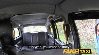 Fake Taxi - Roxxy Lea a hatalmas kannás dél amerikai csaj