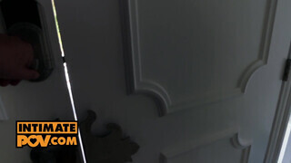 Lily Love a hatalmas popós milf - itsPOV