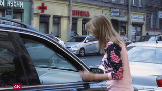 Emily Thorne a hatalmas keblű barinő