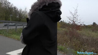 Public Agent - Kiki Minaj a brit zsenge szuka