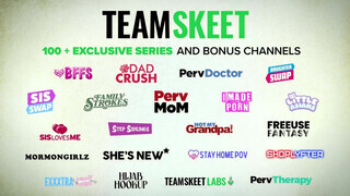 TeamSkeet - szexy félénk tinédzser kis csajt beavatják