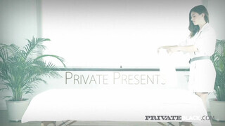 PrivateBlack - Julia Rocka a szexy masszőr lány
