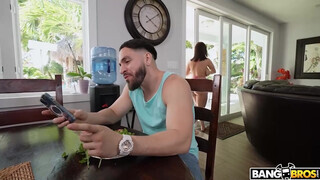 BANGBROS - Crystal Chase a termetes tőgyes argentin nőci