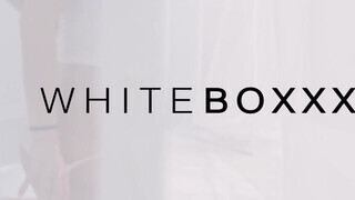 WHITEBOXXX - Tina Kay popójába betolják