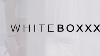 WhiteBoxxx - Nicole Love gyöngéd dugása