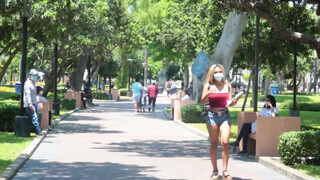 Csábító termetes cickós venezuelai pipi