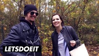 Hatalmas didkós barna hajú német gádzsi felvétel a méretes kombiban vad baszásra