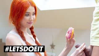 Gisha Forza termetes tőgyes vörös bombe egy fánkot érő kíméletlen dugásért