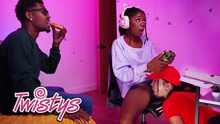 Twistys sztárjai, Hazel Grace és Rissa May forró lezbi kalandja hatalmas mellekkel és bulkesz nyalással
